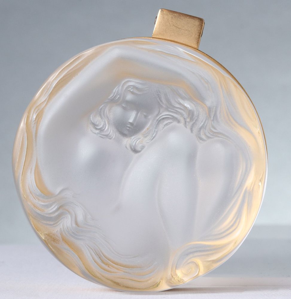 Appraisal: A LALIQUE 'DAPHNE' MOTIF FRENCH CRYSTAL VANITY BOX French art