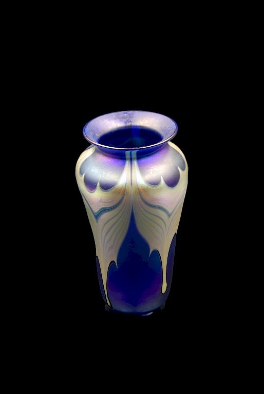 Appraisal: Carlson Pulled Feather Art Glass Vase Carlson Pulled Feather Vase