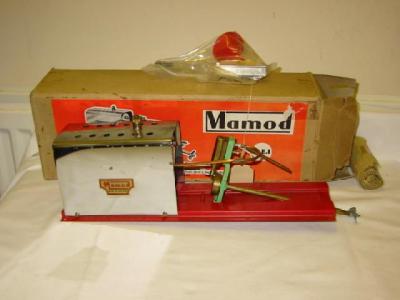 Appraisal: A Mamod marine steam engine M E boxed M