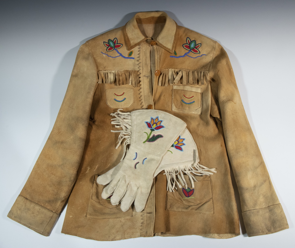 Appraisal: NATIVE AMERICAN STYLE BEADED DEEERHIDE SHIRT AND GLOVES s vintage