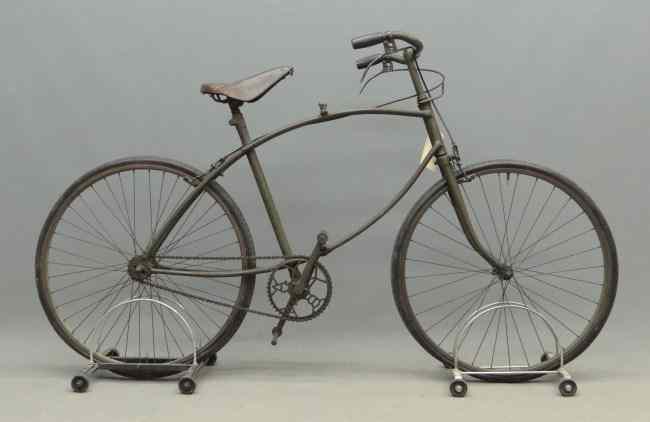 Appraisal: C 's BSA paratrooper bicycle collapsible frame Has pneumatic Avon