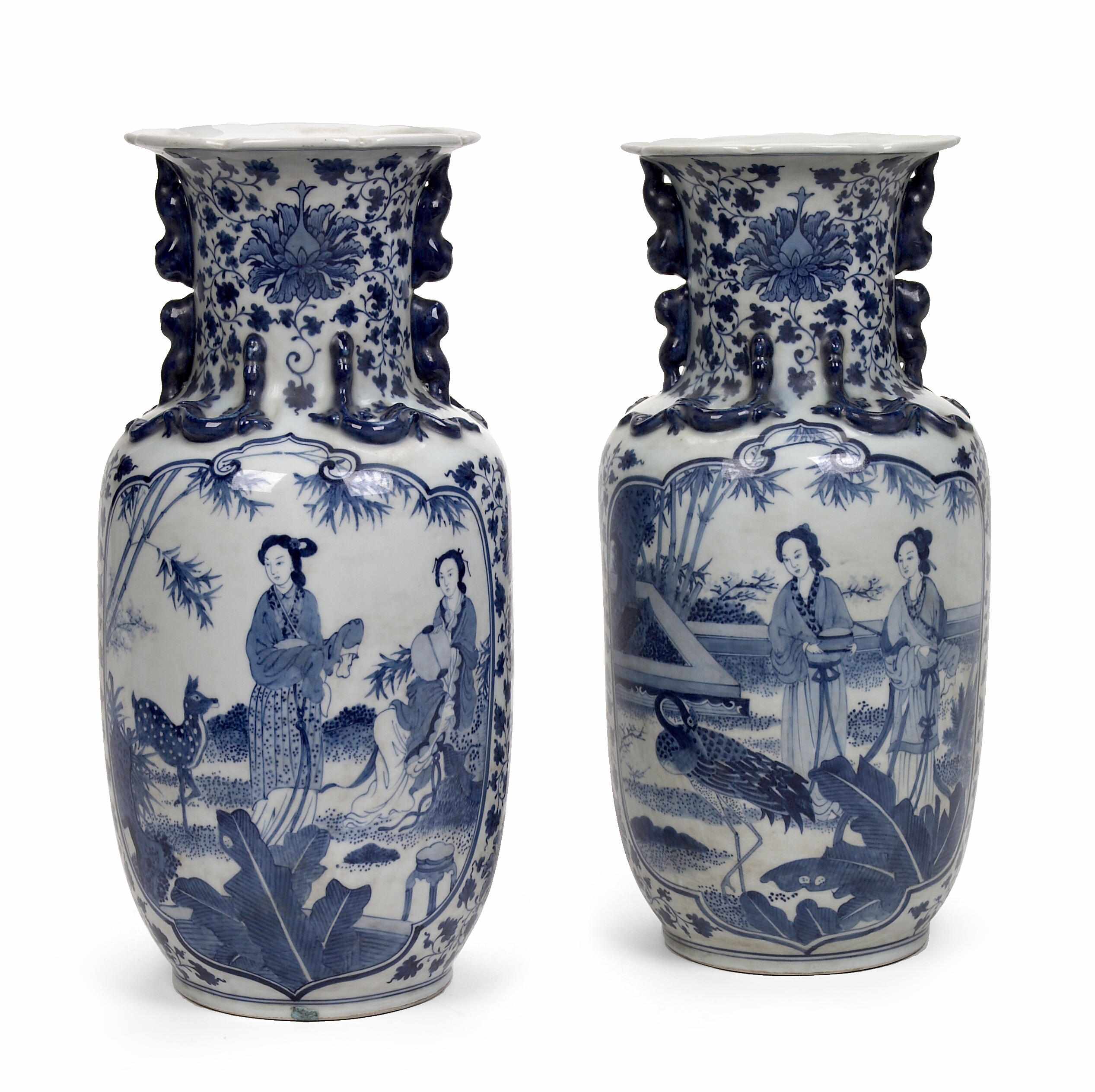 Appraisal: A pair of Chinese blue and white porcelain ovoid vases