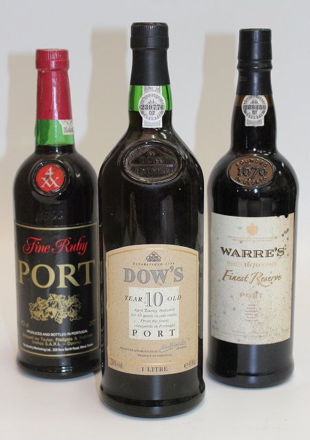 Appraisal: A BOTTLE OF DOW'S TEN YEAR OLD TAWNY PORT together