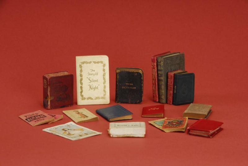 Appraisal: Lot Miniature Books Lot includes books calendars and almanacs Miniature