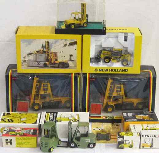 Appraisal: THIRTEEN DIECAST SCALE MODELS OF FORKLIFTS Corgi Hyster Challenger Hyster