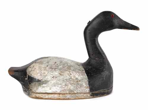 Appraisal: Midwestern canvasback duck decoy ca h w