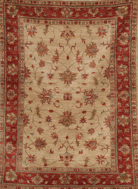 Appraisal: Mahal Rug Post Beige ground with palmette and trellising vine