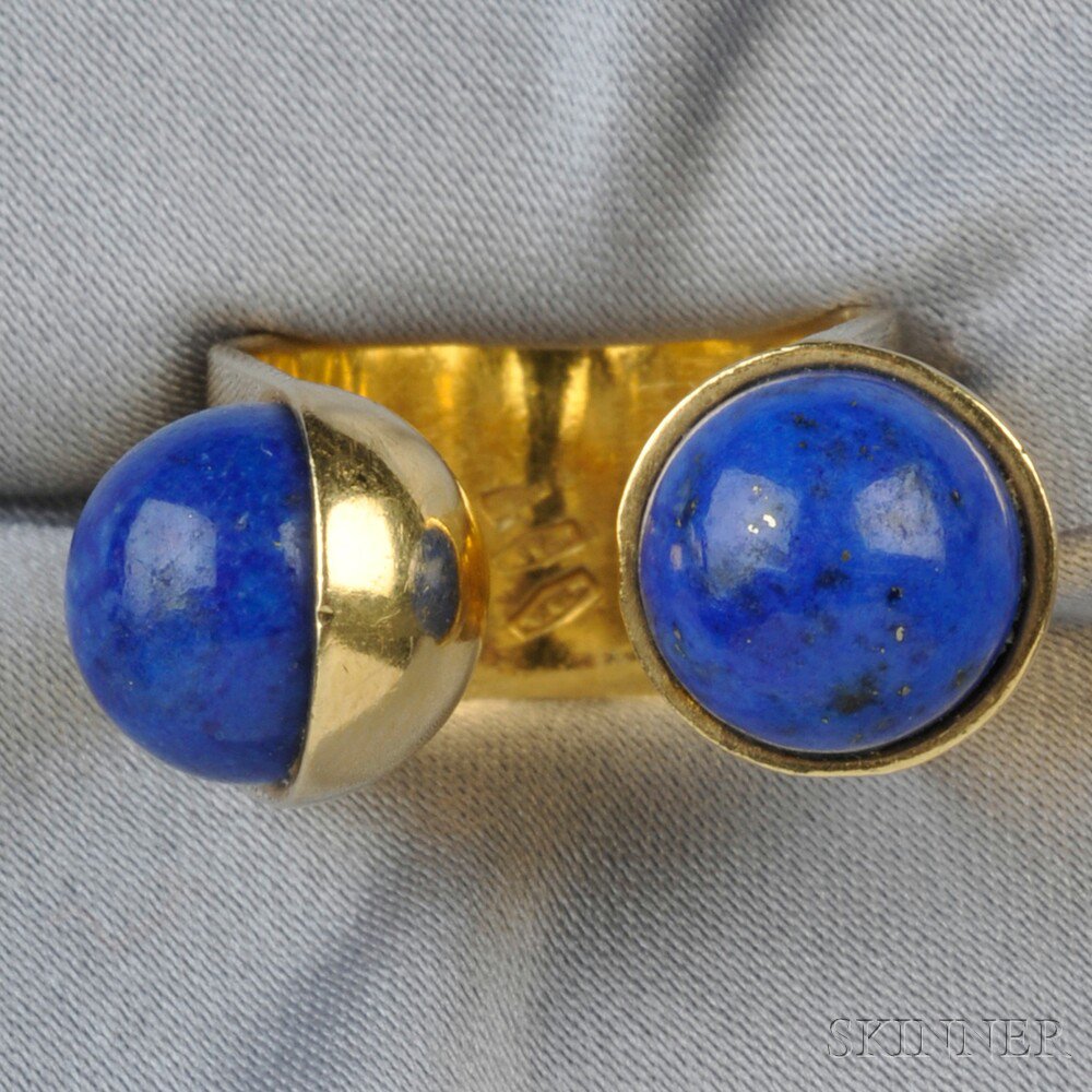 Appraisal: kt Gold and Lapis Ring set with two lapis beads