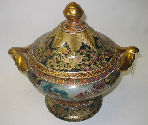 Appraisal: A GOLD DECORATED PORCELAIN COVERED TUREEN having hand painted floral