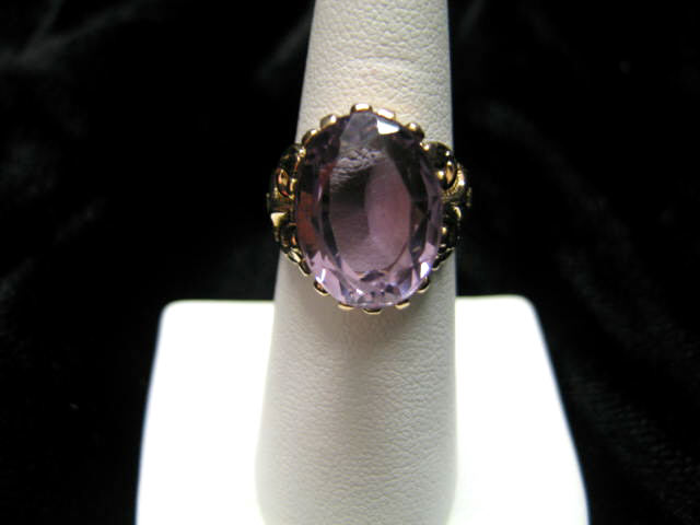 Appraisal: Amethyst Ring rich oval gem in k yellow gold antique