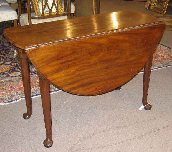 Appraisal: ENGLISH GEORGE I MAHOGANY DROP LEAF GATE LEG TABLE Oval