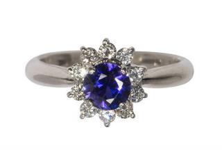 Appraisal: Change-of-color sapphire diamond and platinum ring centering round cut change-of-color