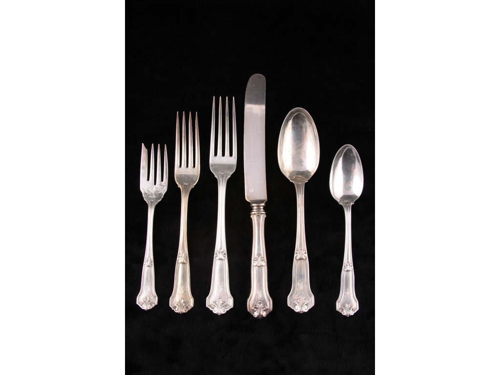 Appraisal: Sterling Flatware Service Corinthian by Wallace pieces including dinner knives