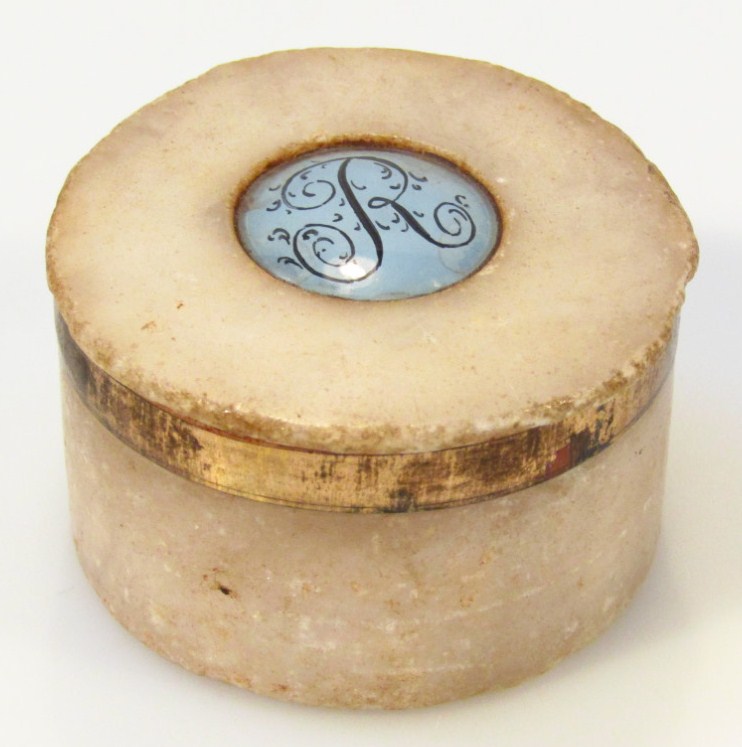 Appraisal: A late thC polished Nottingham alabaster patch box the circular