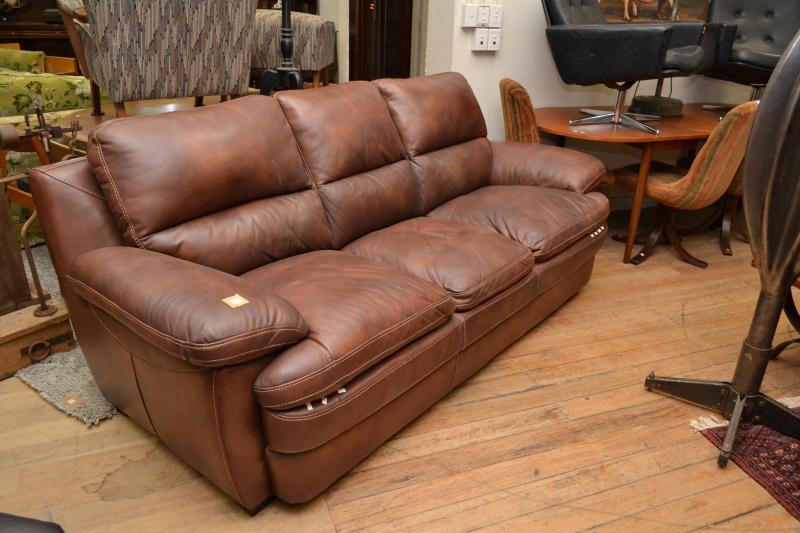 Appraisal: A QUALITY BROWN LEATHER THREE SEAT SOFA AF A QUALITY