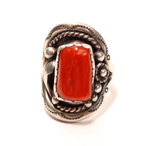 Appraisal: Vintage Native American Navajo sterling silver ring with red coral