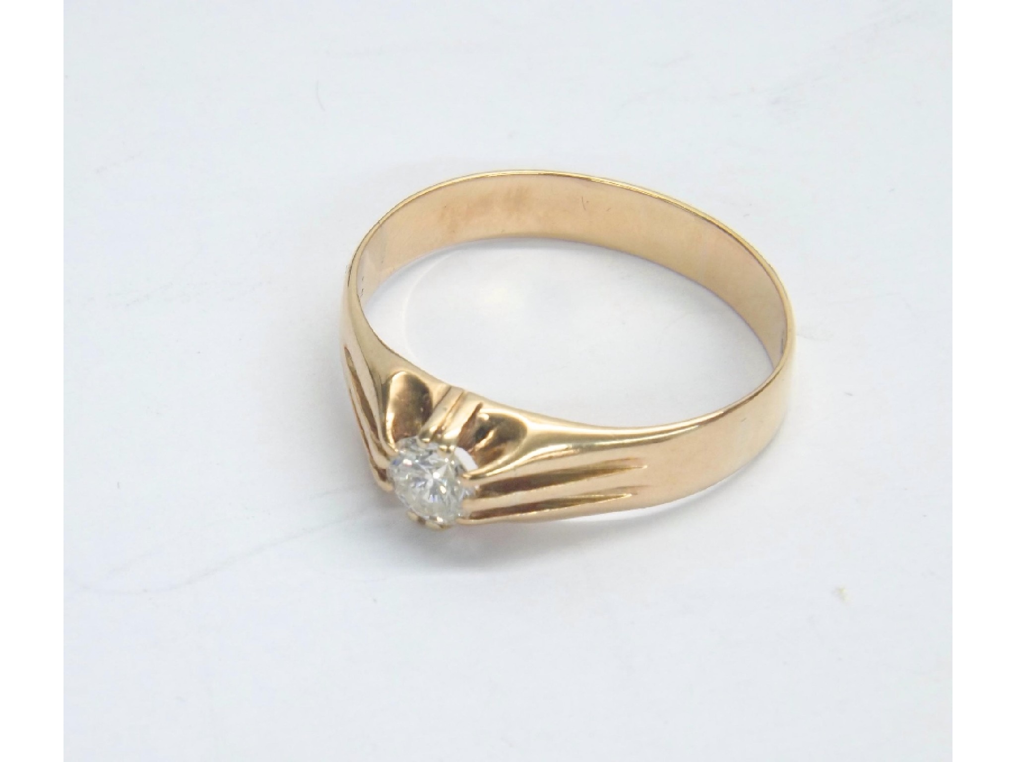 Appraisal: ct yellow gold gentleman's solitaire diamond ring round-brilliant cut ct