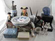 Appraisal: A quantity of ceramics including a child's heater plate two