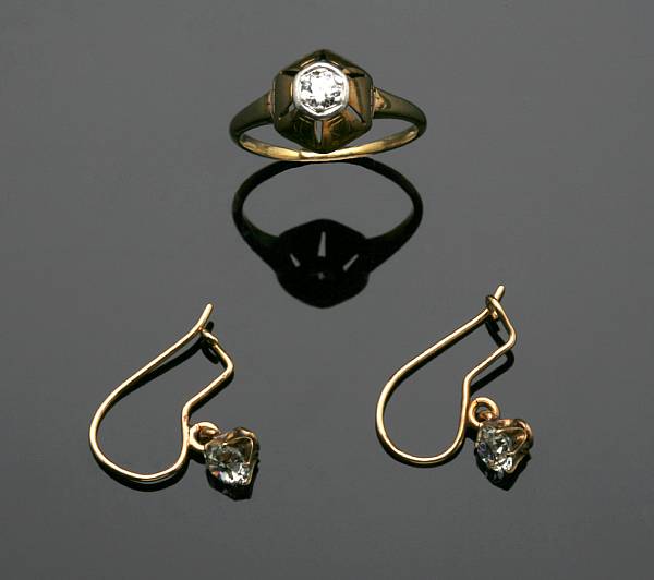 Appraisal: A pair of diamond and gold ear wires with a