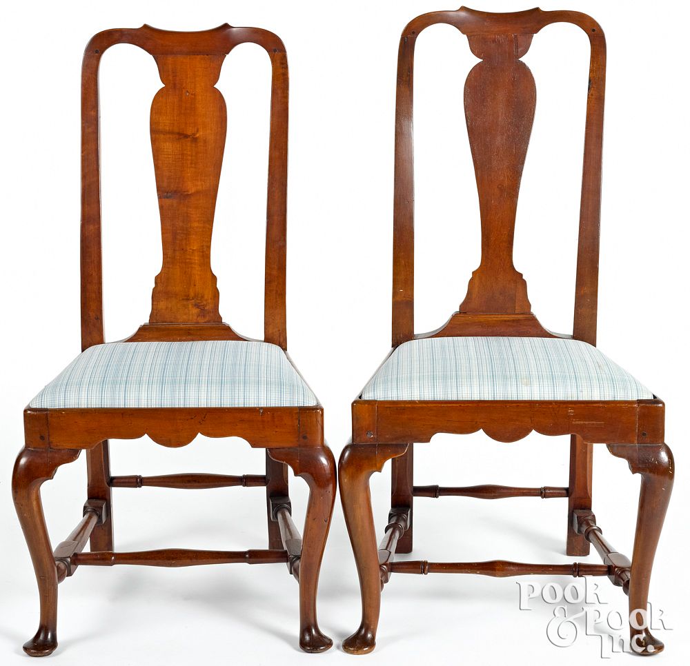 Appraisal: Pair of New England Queen Anne dining chairs Pair of