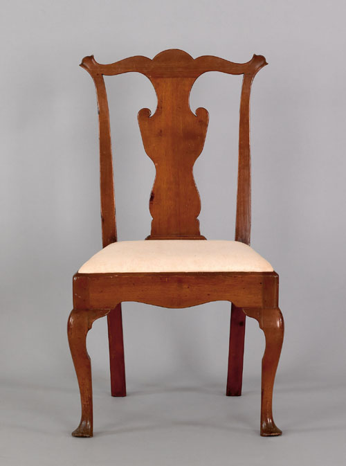 Appraisal: Queen Anne mahogany dining chair ca with serpentine crest and