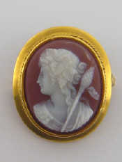 Appraisal: A yellow metal tests carat gold hardstone cameo brooch approx