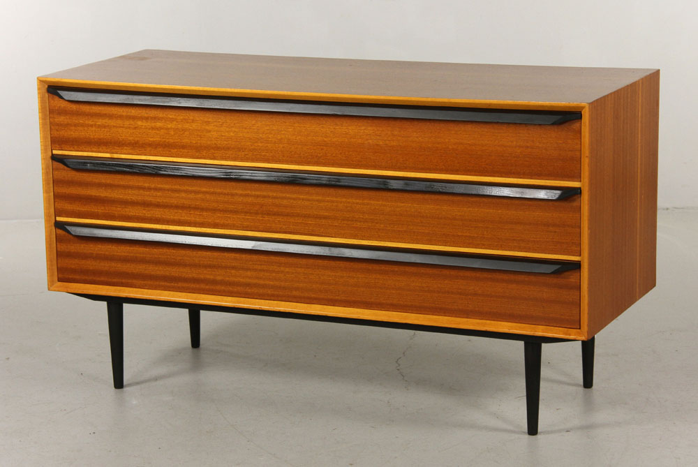 Appraisal: - Nelson Style Drawer Credenza In the style of George