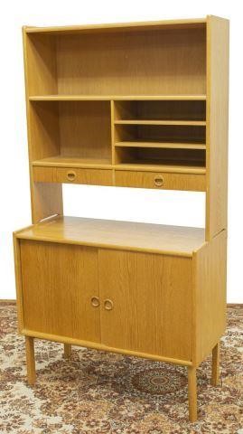 Appraisal: Danish mid-century modern oak bookcase c s the upper case