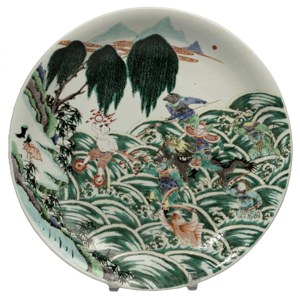 Appraisal: CHINESE FAMILLE VERTE PORCELAIN CHARGERDepicting an episode from the exploits