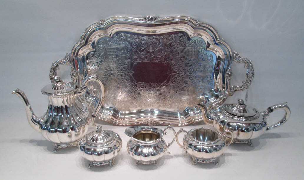 Appraisal: SIX PIECE COMMUNITY SILVER PLATED COFFEE AND TEA SERVICE Melon