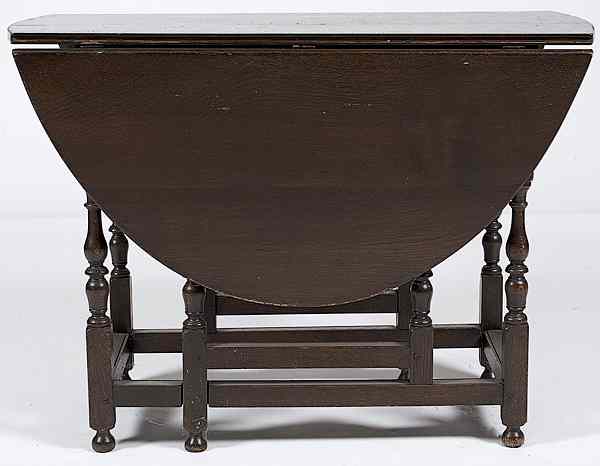 Appraisal: English Gateleg Table English th century a gateleg table in