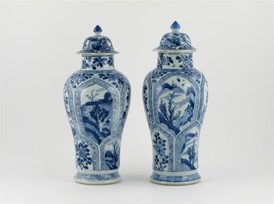 Appraisal: A pair of Chinese blue and white vases and covers