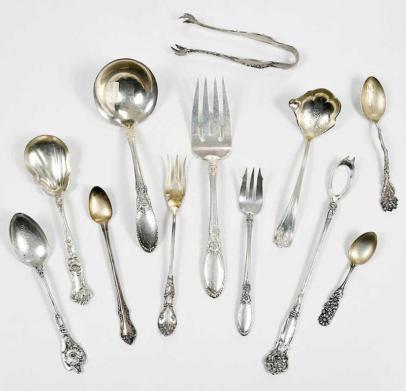 Appraisal: pieces sterling flatware American th century most with floral decoration