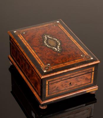 Appraisal: A th Century burr walnut sewing box banded in kingwood