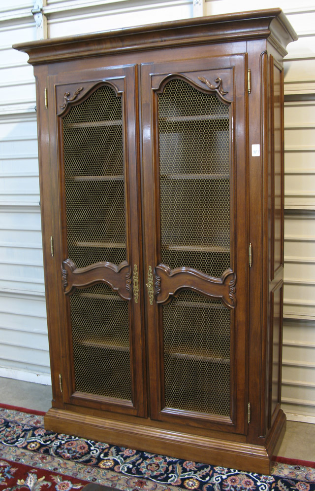 Appraisal: LOUIS XV STYLE CABINET BOOKCASE made in Italy for Meier