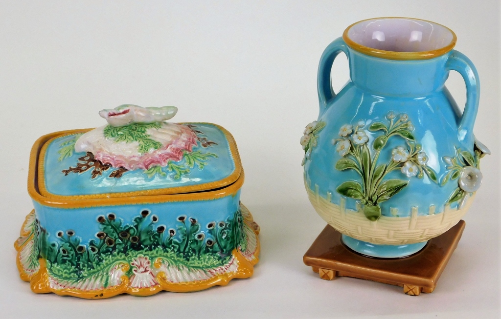 Appraisal: PC GEORGE JONES AND MINTON MAJOLICA VASE AND BOX England