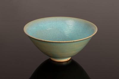 Appraisal: Rupert Spira born stoneware open bowl pale blue chun glaze