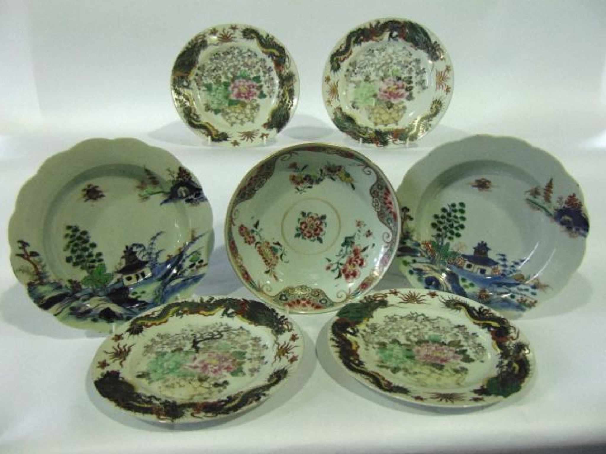 Appraisal: A collection of th century oriental ceramics including a set