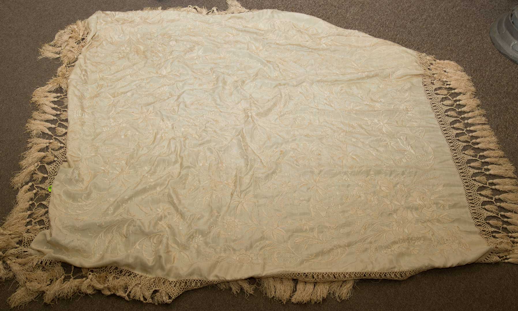 Appraisal: a Antique piano shawl