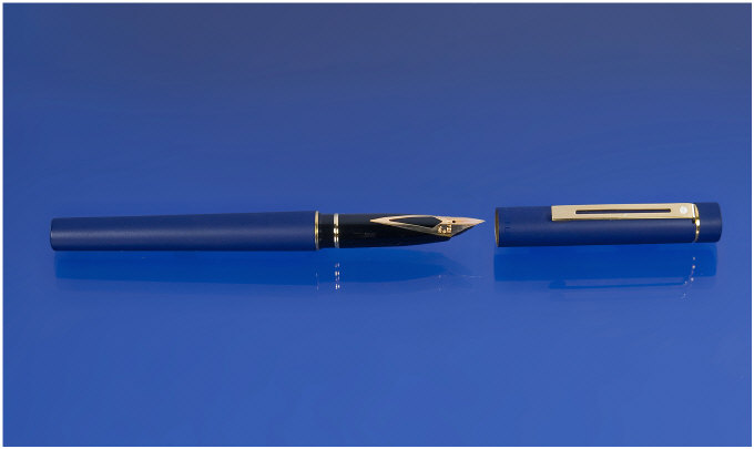 Appraisal: Sheaffer A Sheaffer Targa Blue matt rare colour Etched Sheaffer