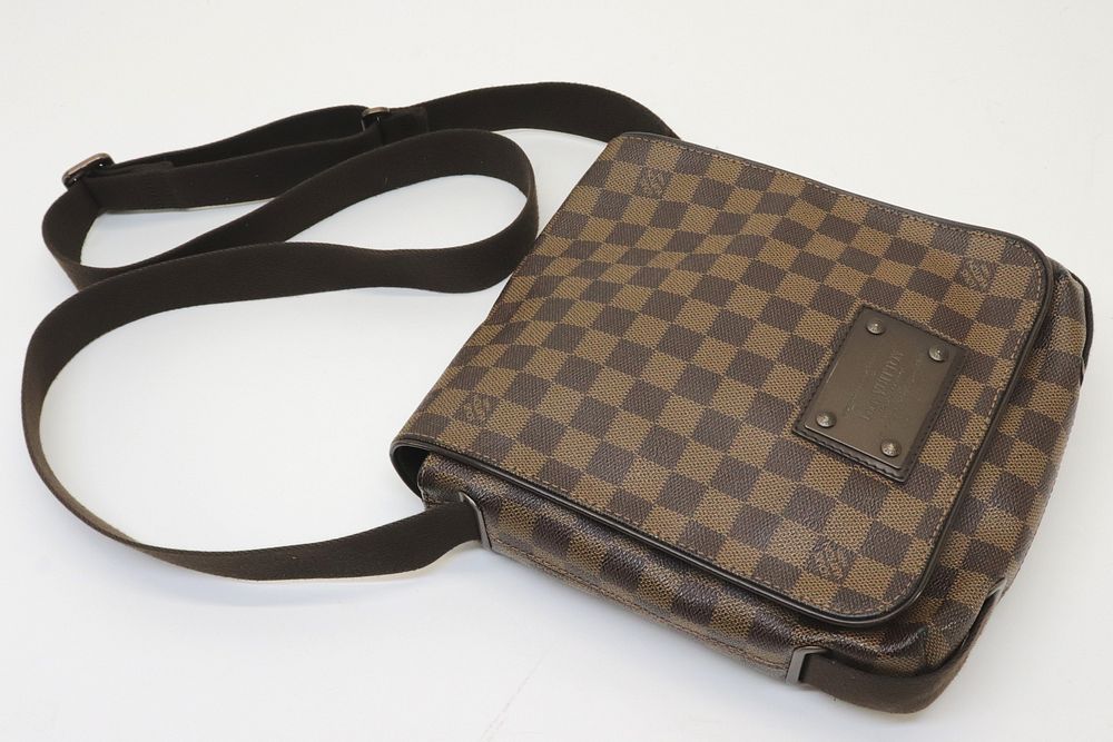 Appraisal: Louis Vuitton - Brooklyn PM Louis Vuitton Brooklyn PM in