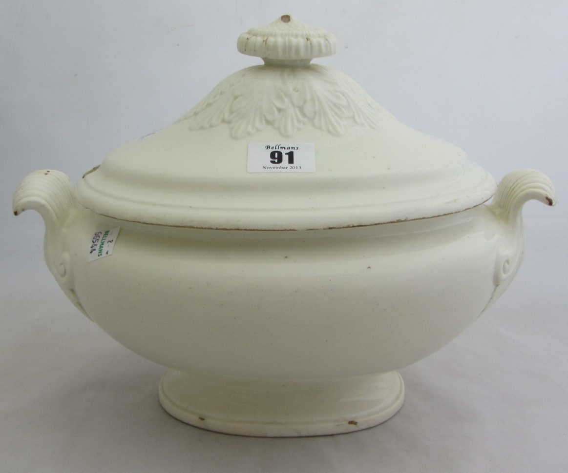 Appraisal: A Dawson creamware oval tureen and cover early th century