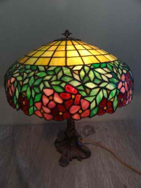 Appraisal: Vintage Tiffany Style Shade and Lamp Possibly Handel '' diameter