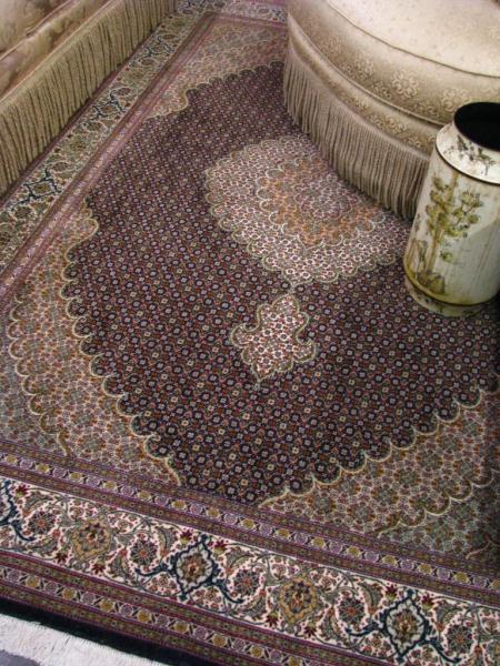 Appraisal: FIne Quality x Oriental Rug