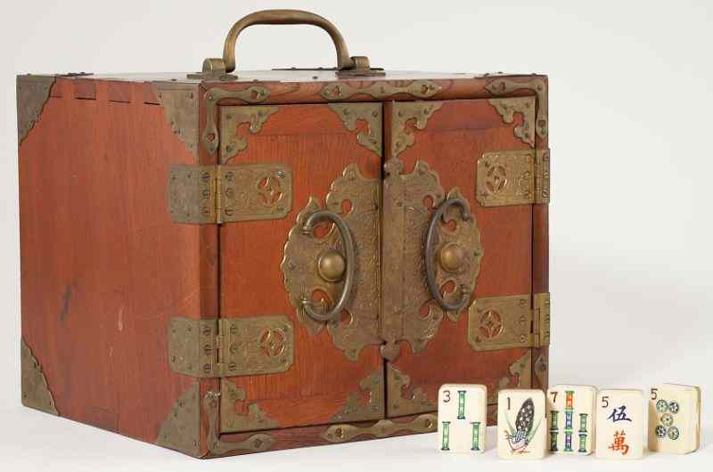 Appraisal: Chinese Mahjong Game Setearly th century teak case with brass