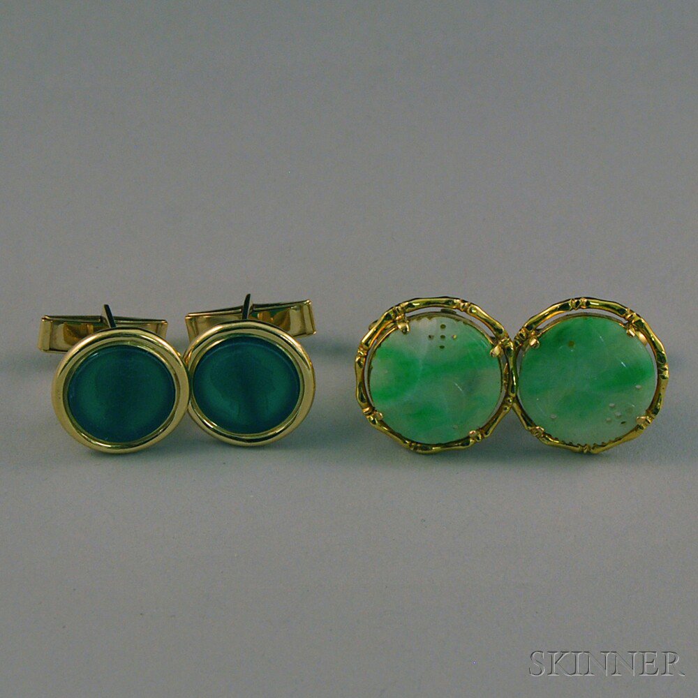 Appraisal: Two Pairs of kt Gold Cuff Links one with pierced