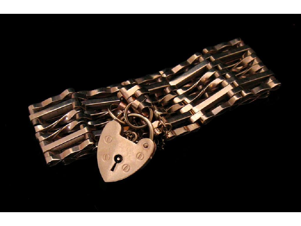 Appraisal: A CT YELLOW GOLD FANCY GATELINK BRACELET the hallmarked heart-shaped