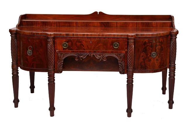 Appraisal: A GEORGE IV MAHOGANY DINING ROOM SIDEBOARD with raised back