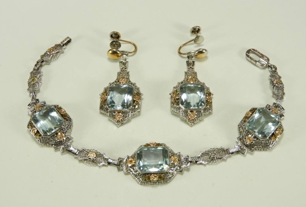 Appraisal: FINE ART DECO K GOLD AQUAMARINE BRACELET SUITE United States