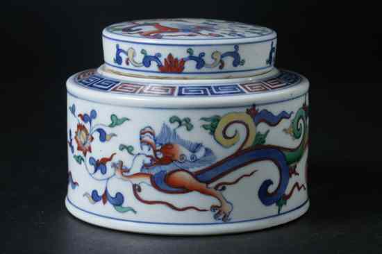 Appraisal: CHINESE DOUCAI PORCELAIN DRAGON JAR AND COVER Chenghua six character